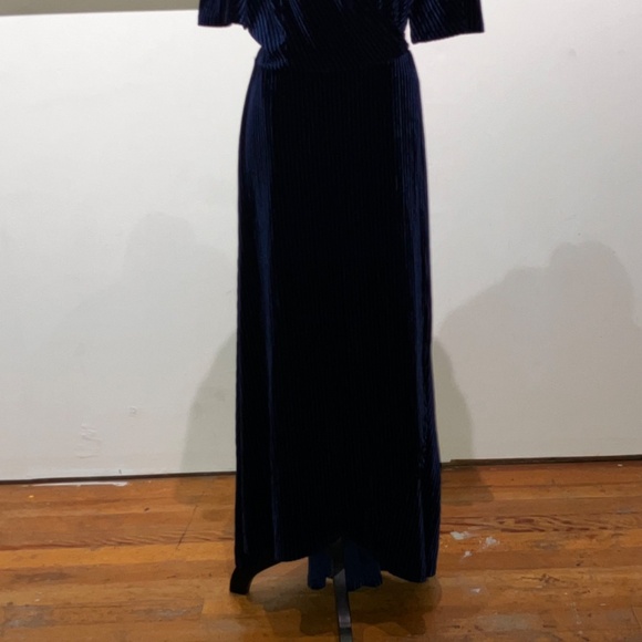 Navy blue O/S plus size Velour dress - Picture 10 of 12